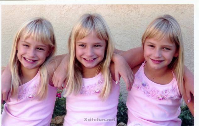 Meet the Adorable Triplet Sisters with Matching Blonde Hair - wide 6