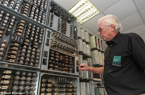 researchers-found-the-manual-for-the-world-s-oldest-surviving-computer