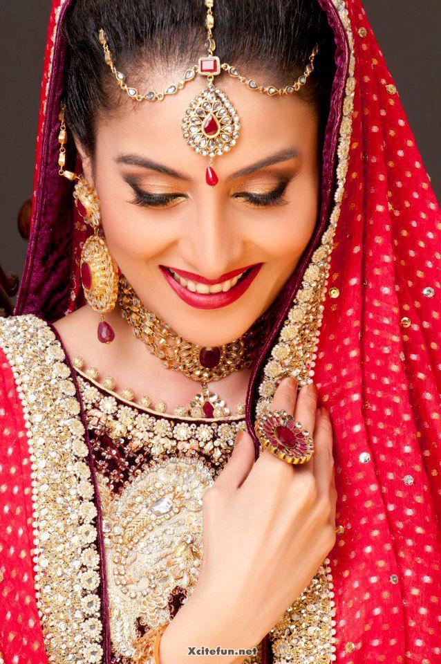Laila Wasti Stunning Bridal Jewelry Photoshoot.