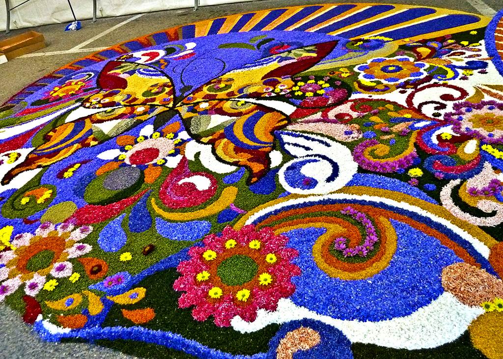 Infiorata Flower Art Festivals Italy - Corpus Domini - XciteFun.net