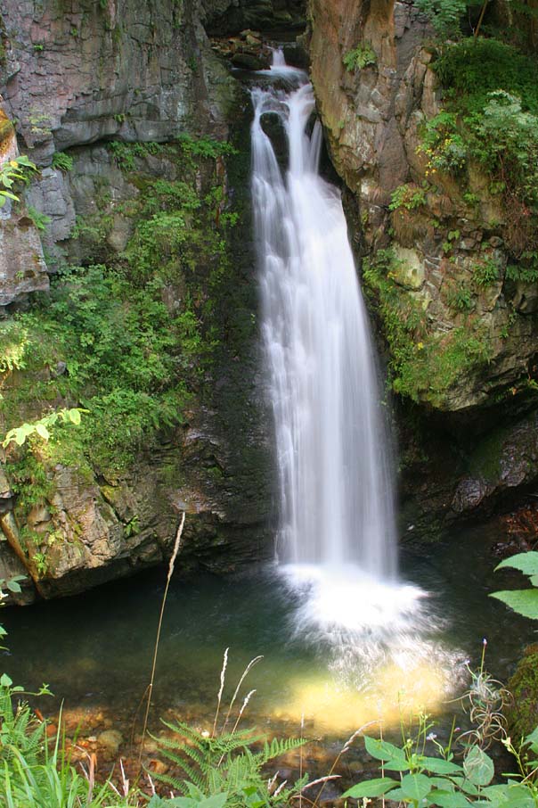 Waterfall Castles Caves Poland XciteFun net