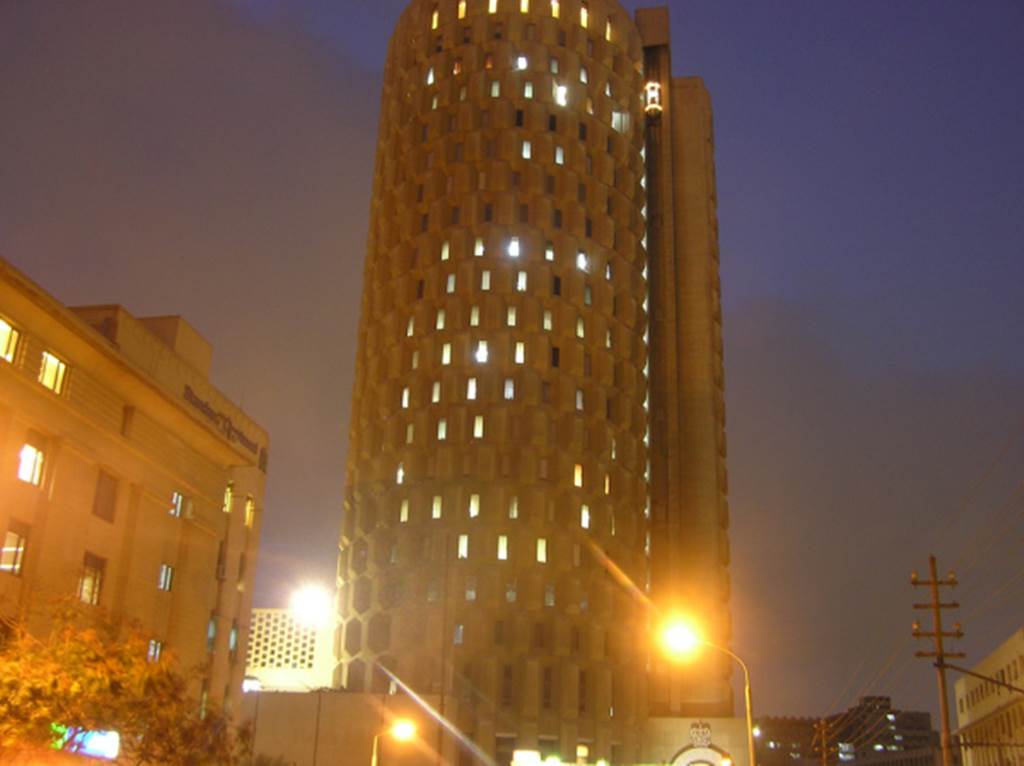 Habib Bank Plaza - Old Tallest Building - XciteFun.net