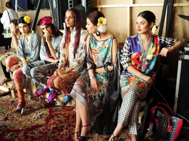 fashion art international karachi