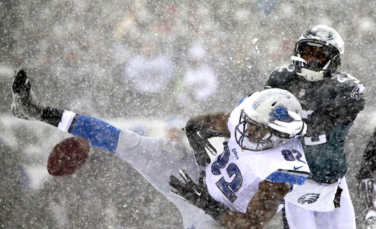 SNOW BALL - Extreme NFL Games - XciteFun.net