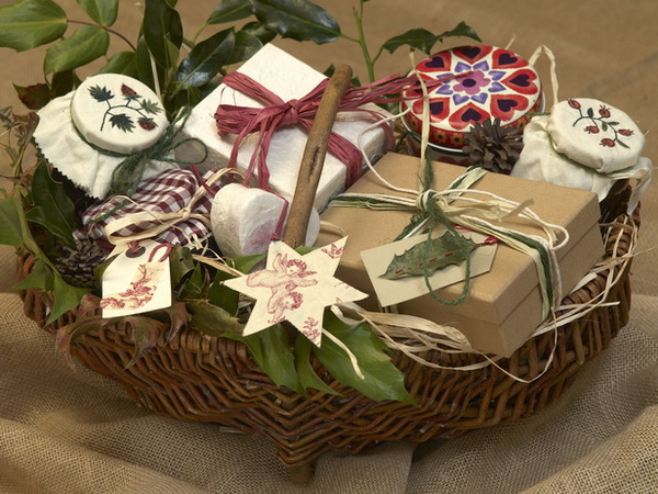 Gift Wrapping Ideas From Recycled Materials - XciteFun.net
