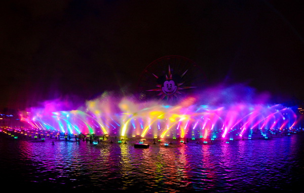 Rainbow World of Color Water Show - XciteFun.net