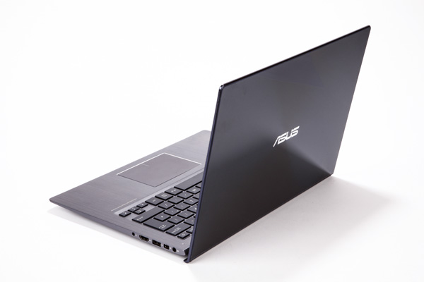 Asus Zenbook UX302 Laptop Review - XciteFun.net