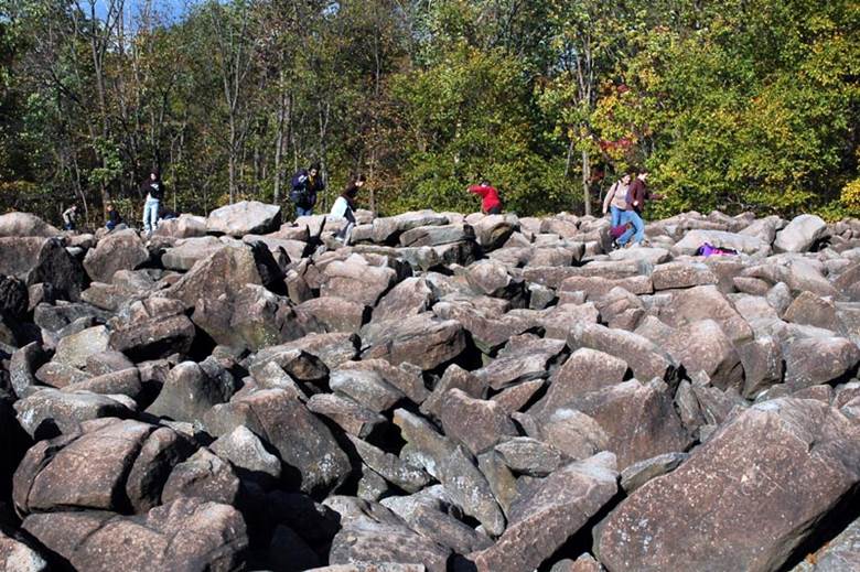 Ringing Rocks County Park Pennsylvania - XciteFun.net