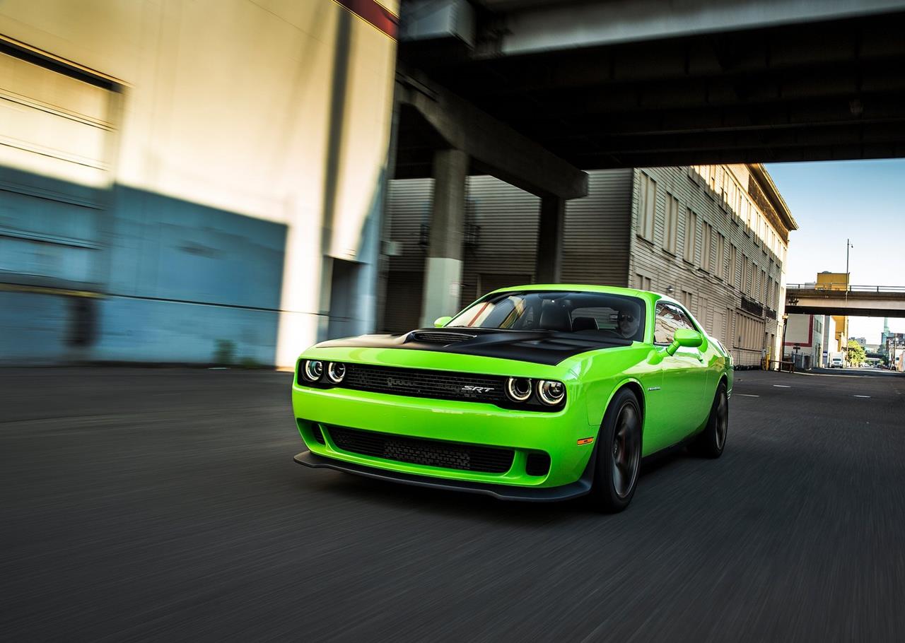 Dodge Challenger SRT Hellcat Car Wallpapers 2015