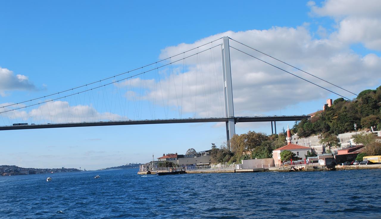Bosphorus Bridge Istanbul - Images n Detail - XciteFun.net