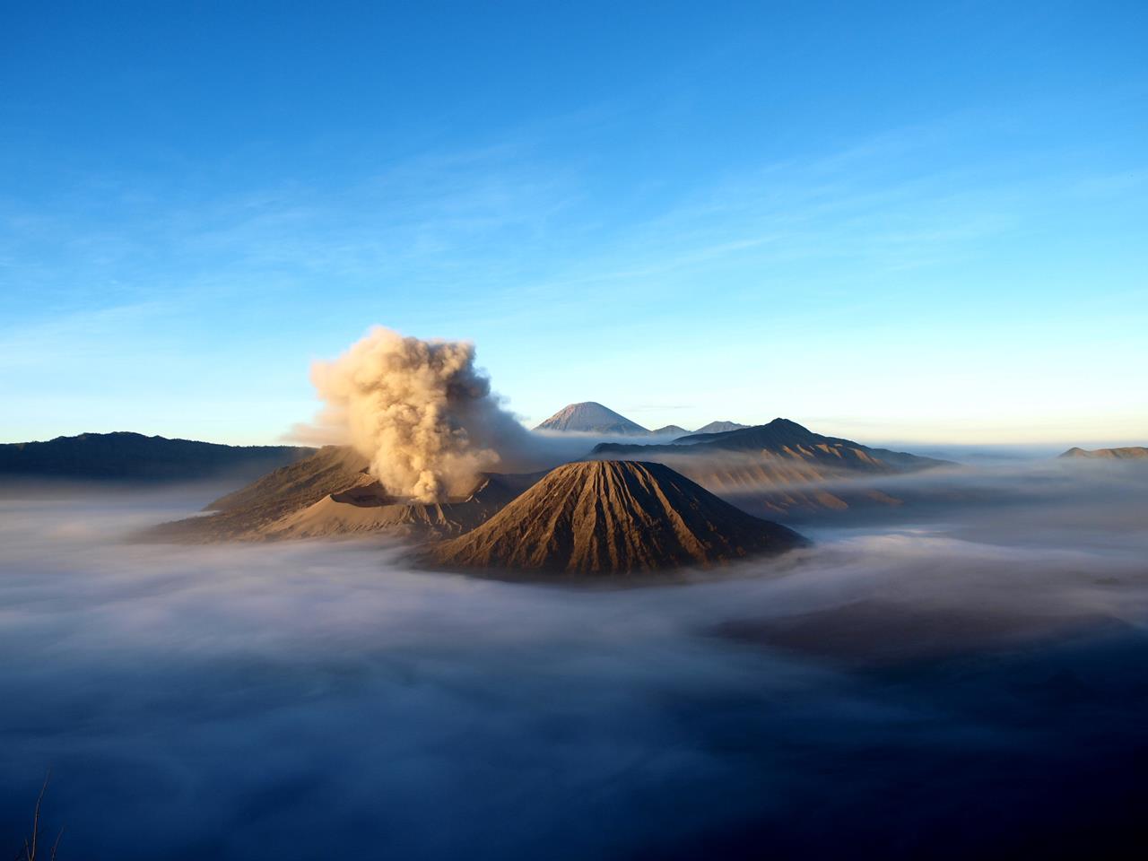 Travel Guide To Mount Bromo Java Indonesia - XciteFun.net