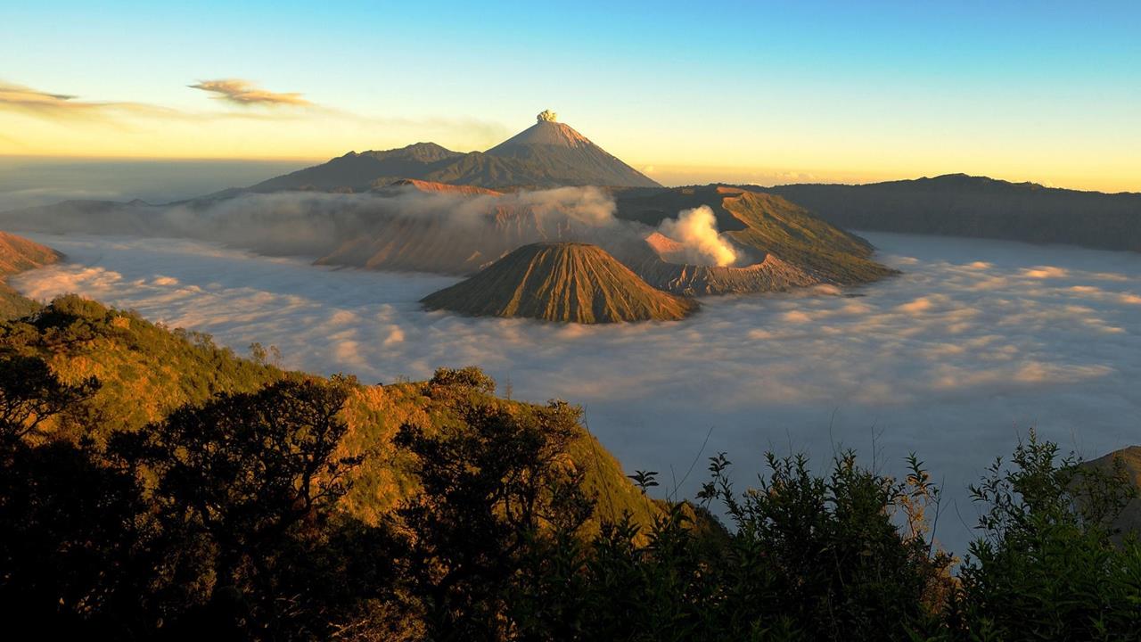 Travel Guide To Mount Bromo Java Indonesia - XciteFun.net