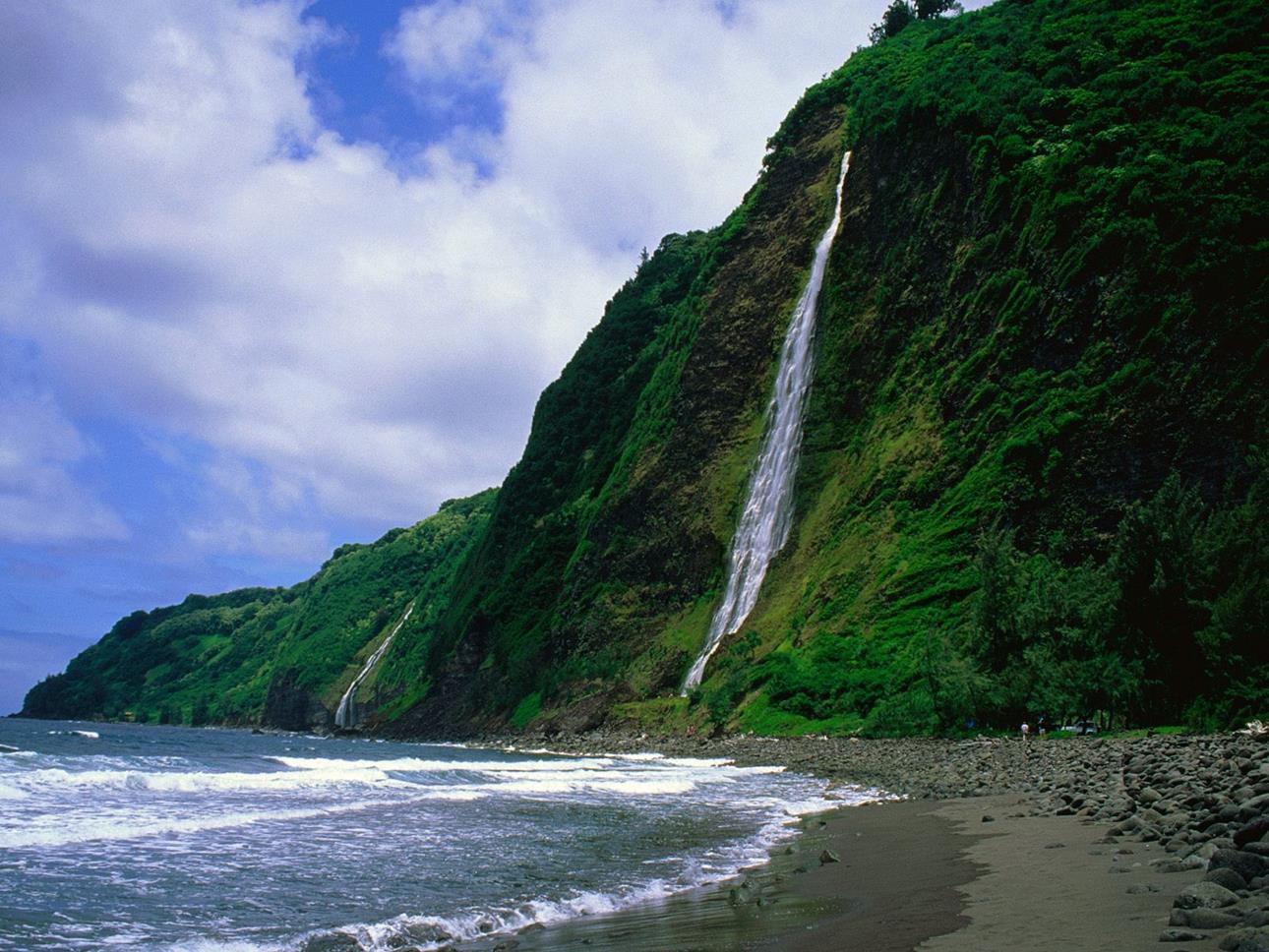 Trip Guide Waipio Valley Hawaii - XciteFun.net