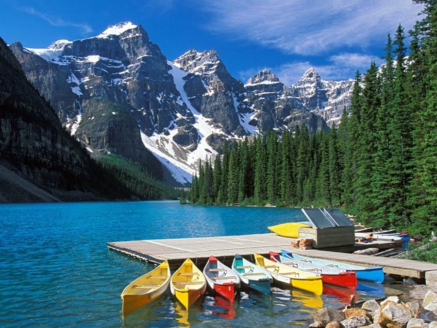 Moraine Lake Tourist Attraction In Canada - XciteFun.net