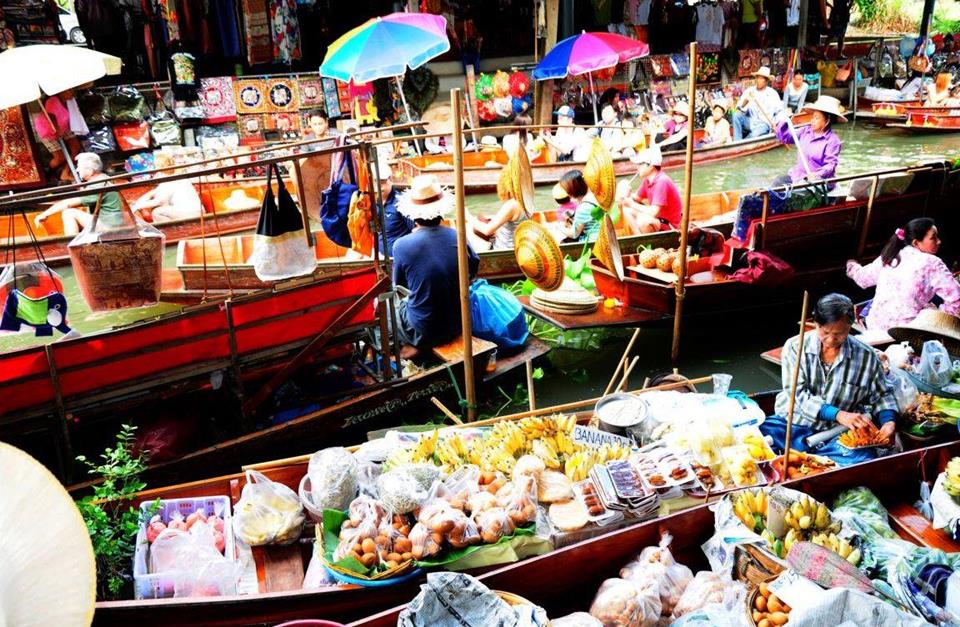 journey-to-floating-market-thailand-xcitefun