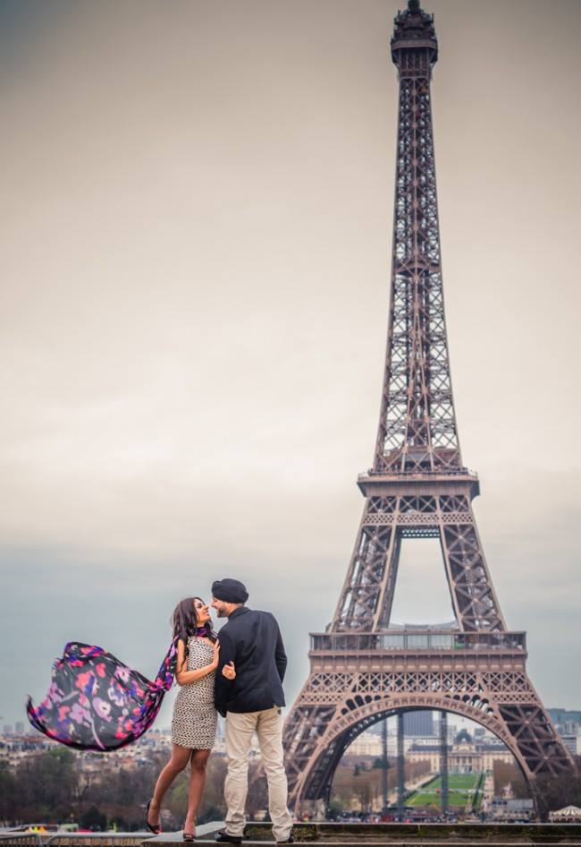 that's why Paris is a romantic place - XciteFun.net