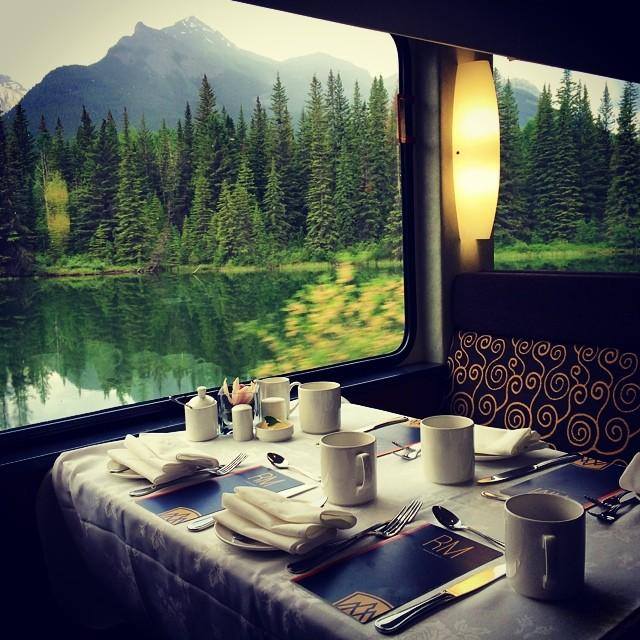 Rocky Mountaineer - Luxury Train Ride of Canadian Rockies 