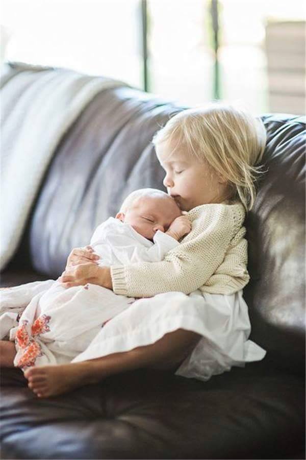 Cute Sibling Images Full of Love