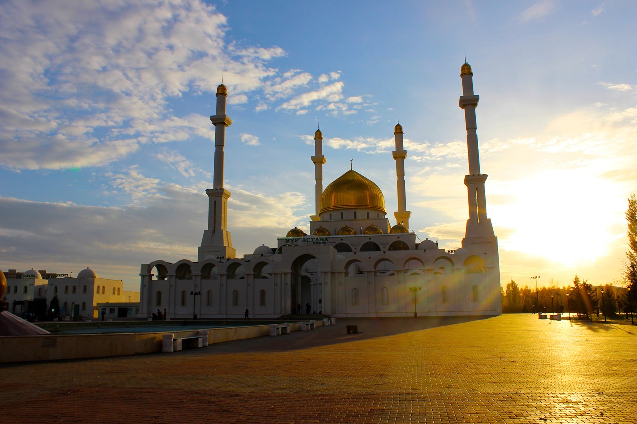 Tourist Guide To Nur Astana Mosque Kazakhstan - XciteFun.net